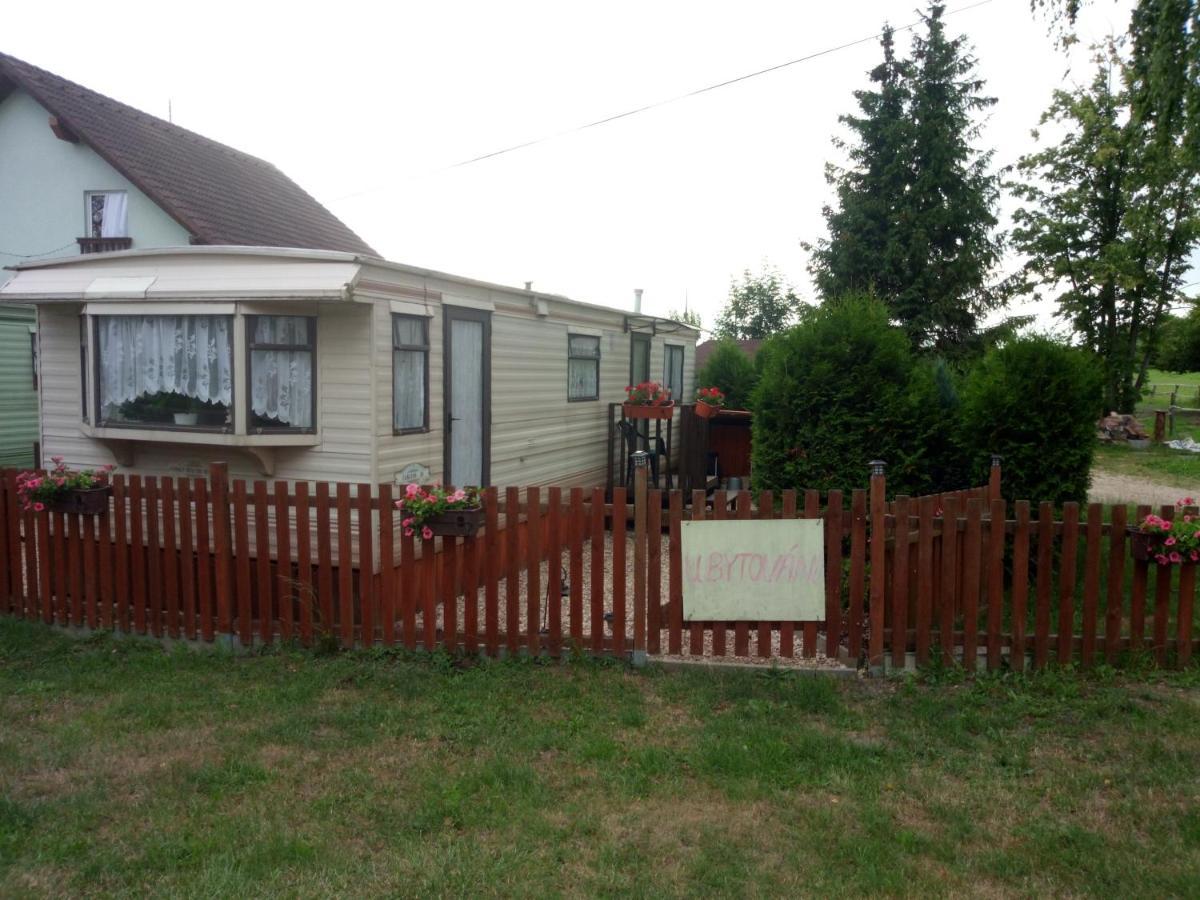 Ubytovani V Mobilnim Domku Sobotka Exterior foto